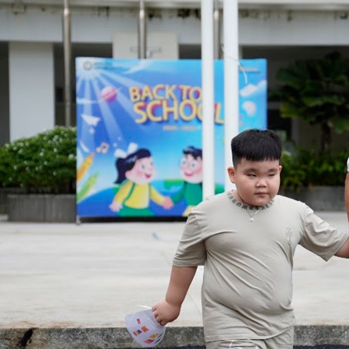Ngày tựu trường - Back to School