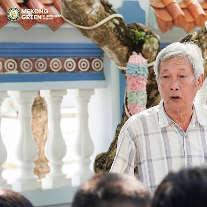 Học sinh tìm hiểu văn hóa - lịch sử địa phương