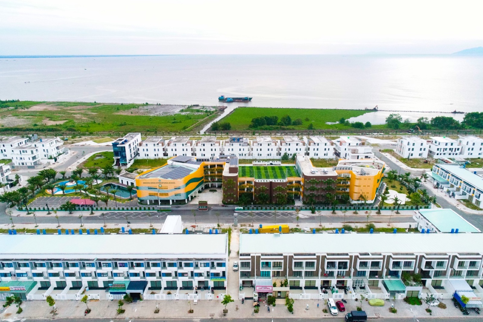 Khuôn viên MGIS Mekong Xanh Rạch Giá